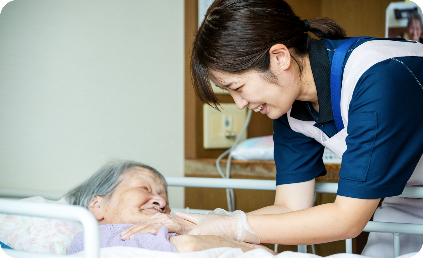 職場の雰囲気や、チームケアで大切にしていることを教えてください。